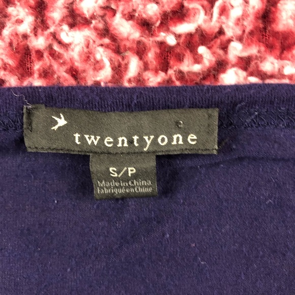 Women’s Twentyone Cardigan Sweater - Picture 2 of 3
